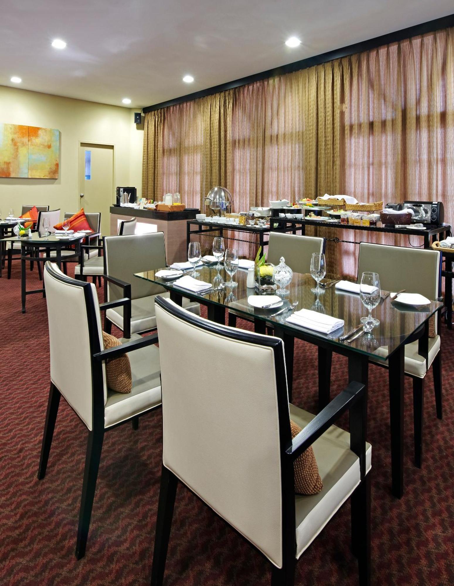 Impiana Hotel Ipoh Buitenkant foto